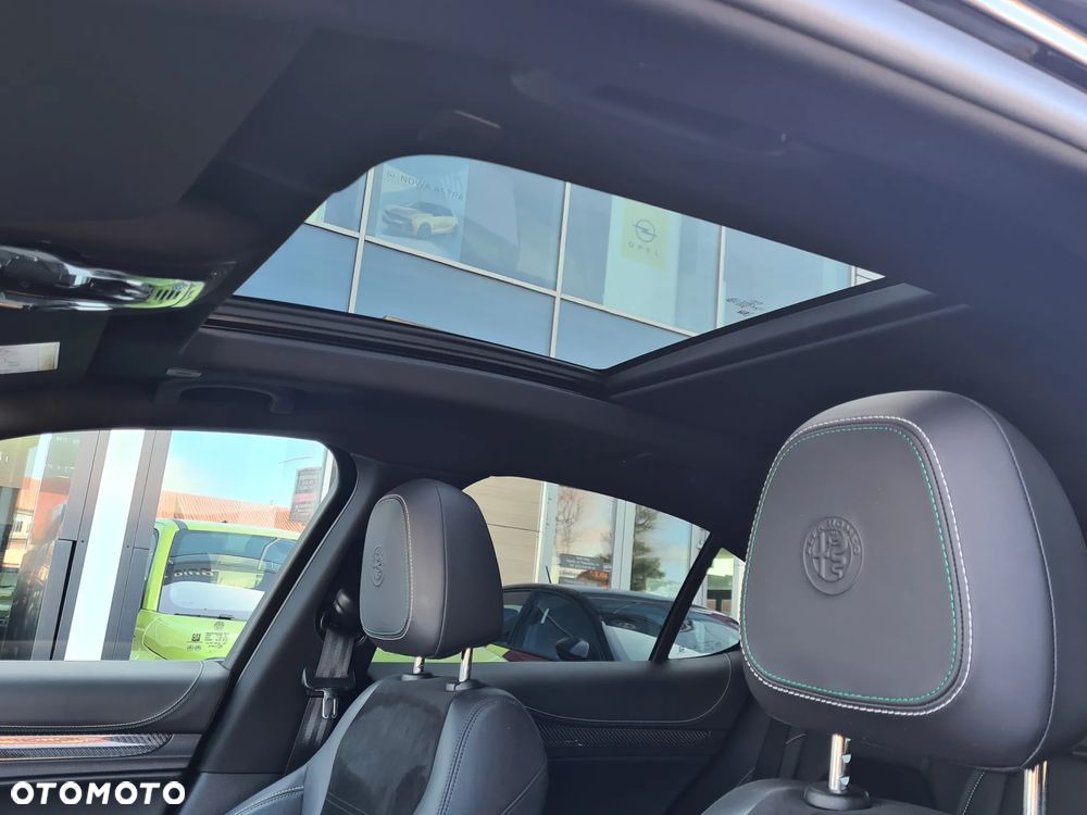 Alfa Romeo Stelvio 2.9 V6 Bi-Turbo Quadrifoglio Q4 - 14