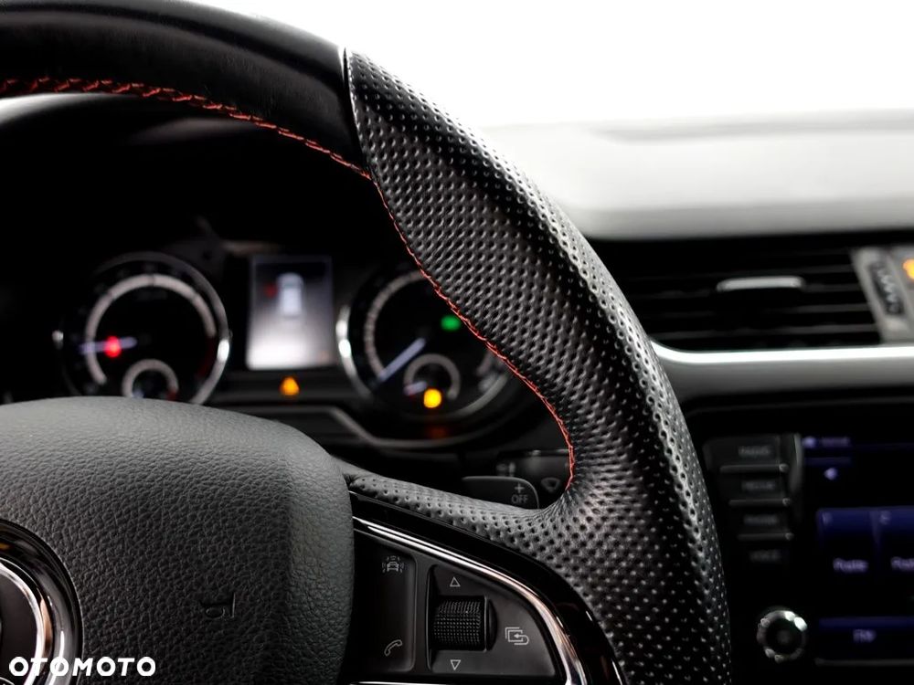 Skoda Octavia 2.0 TDI 4x4 RS Challenge DSG - 20