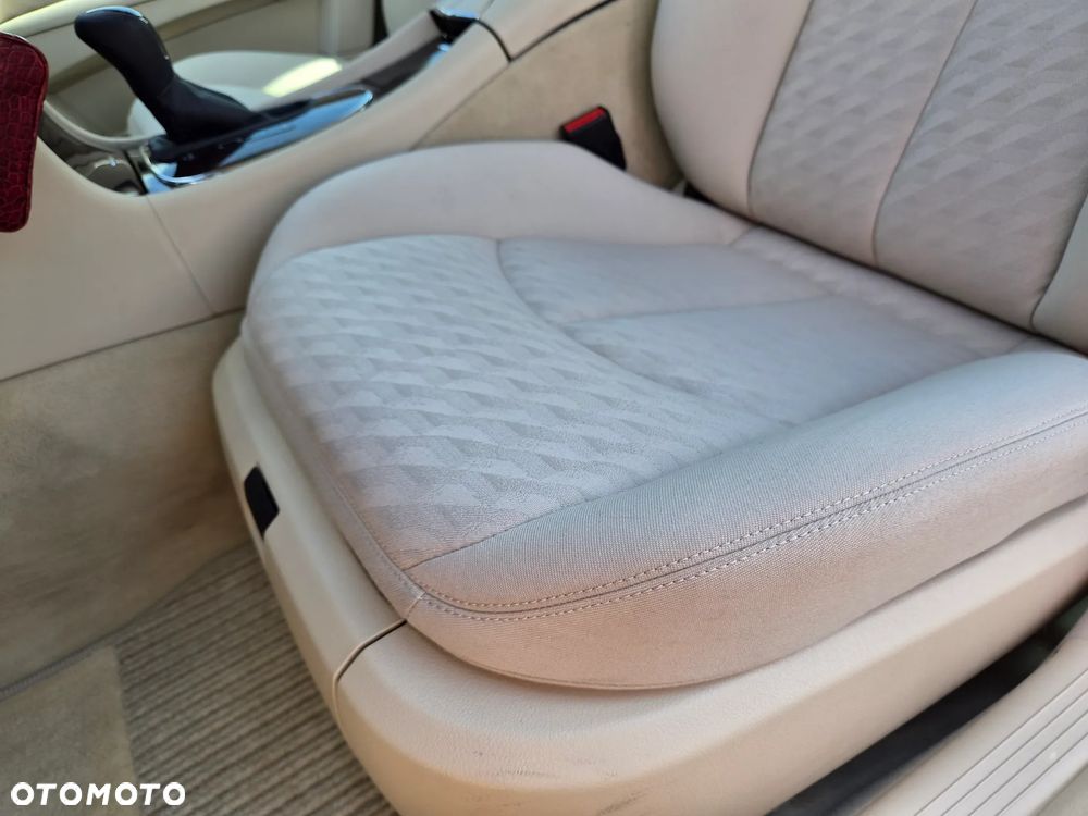 Mercedes-Benz Klasa E 320 Classic - 30