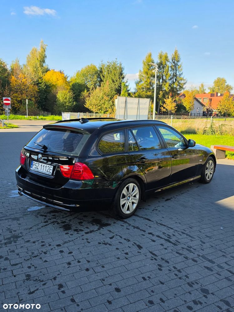 BMW Seria 3 320d - 4