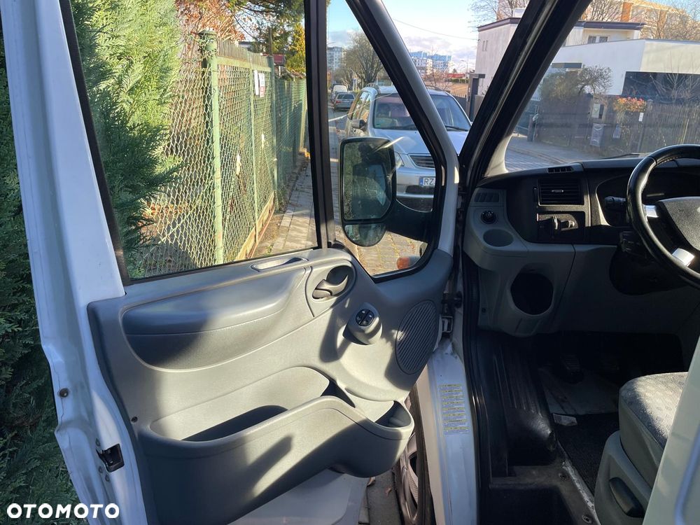 Ford Transit - 3