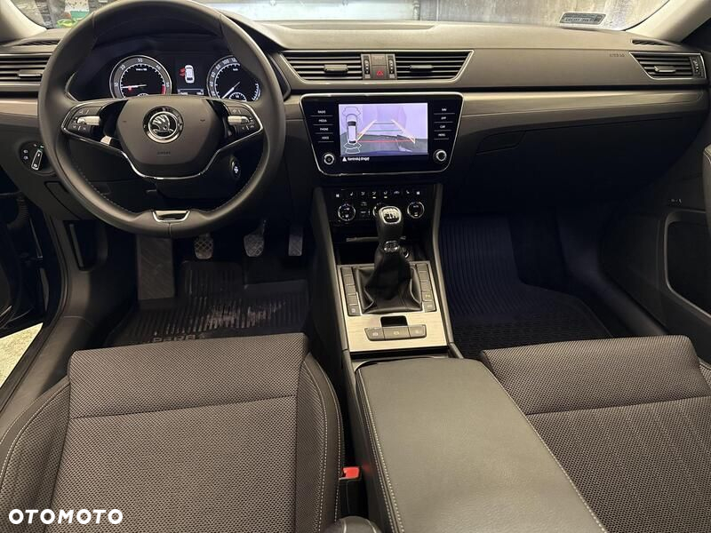 Skoda Superb 2.0 TDI Style - 23