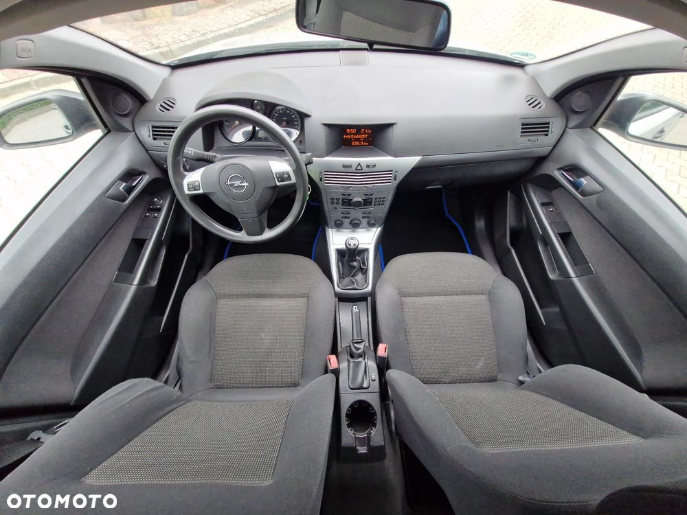 Opel Astra 1.6 Enjoy - 29
