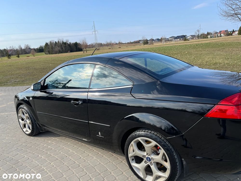 Ford Focus 2.0 16V Titanium - 15