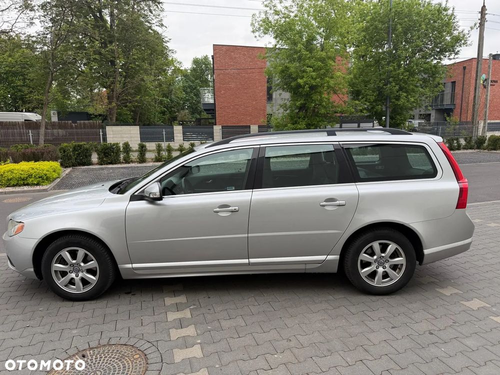 Volvo V70 2.0T Momentum - 18
