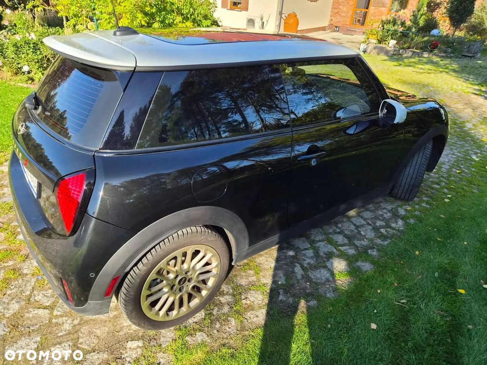 Mini Cooper S 2024 photo 2