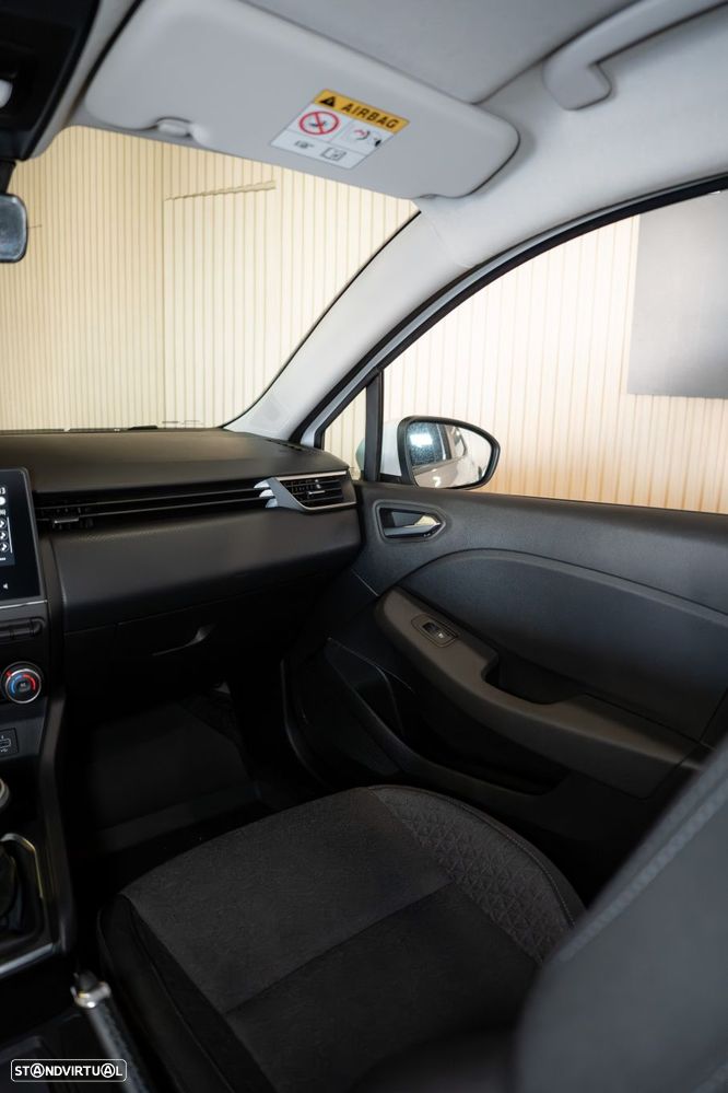 Renault Clio 1.0 TCe Exclusive - 25