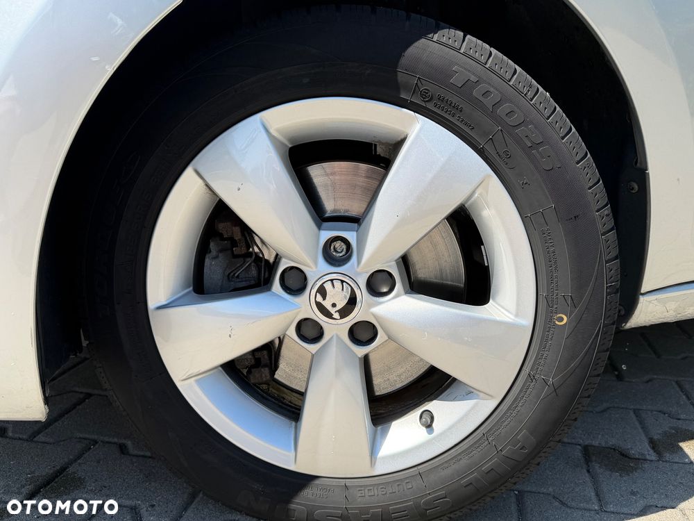 Skoda RAPID 1.6 TDI DPF Edition - 8