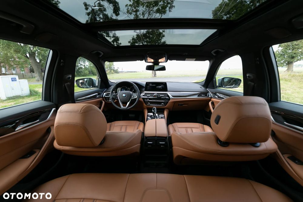 BMW Seria 5 530i Luxury Line - 32