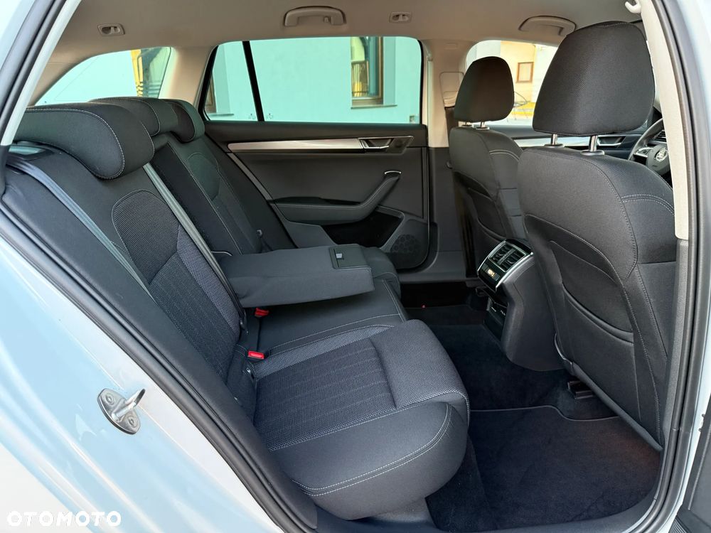 Skoda Superb 2.0 TDI 4x4 Style DSG - 19