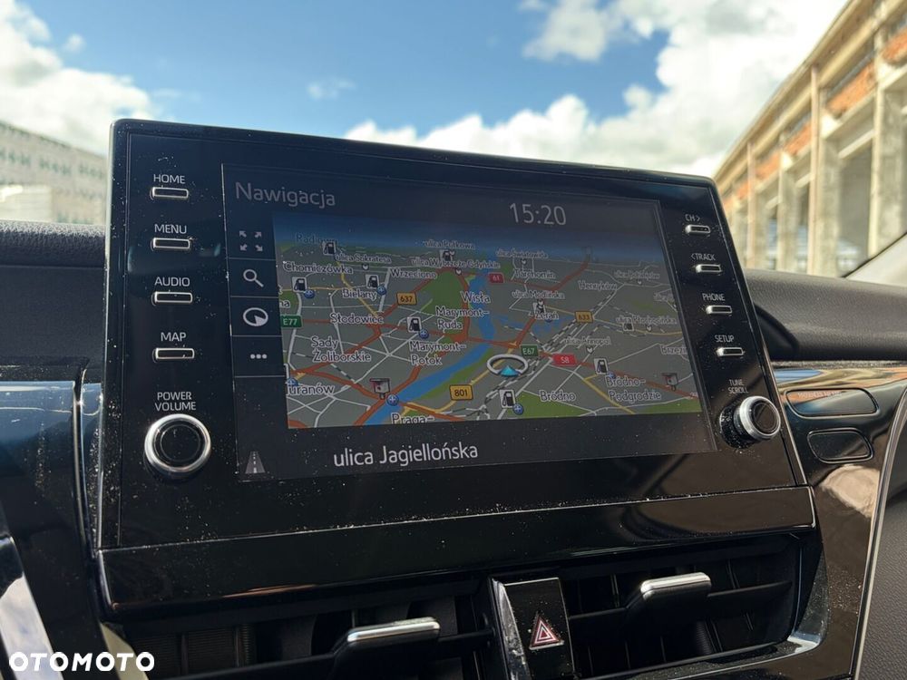 Toyota Camry 2.5 Hybrid Executive CVT - 17