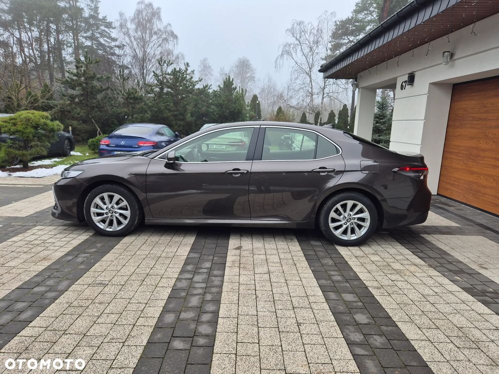 Toyota Camry 2.5 Hybrid Comfort CVT - 21