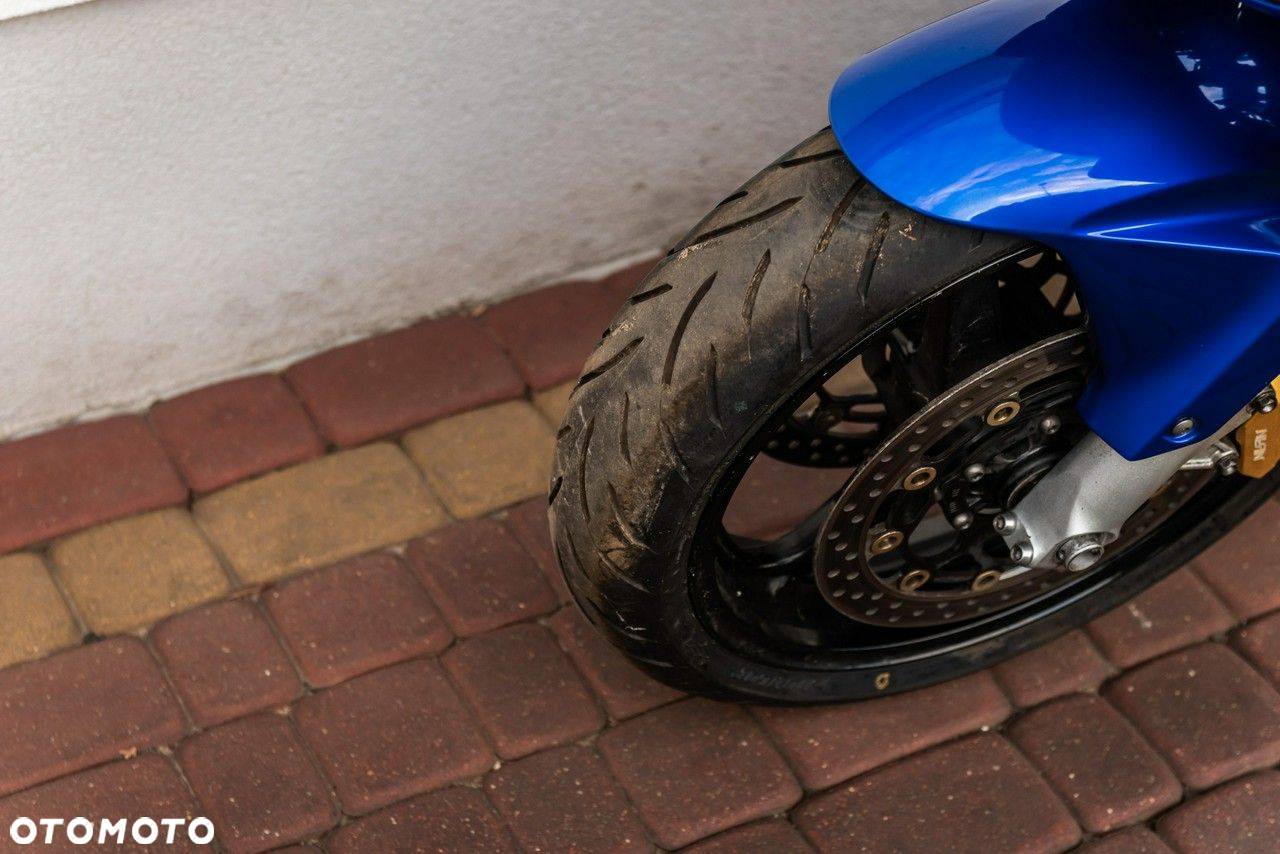 Honda CBR - 7