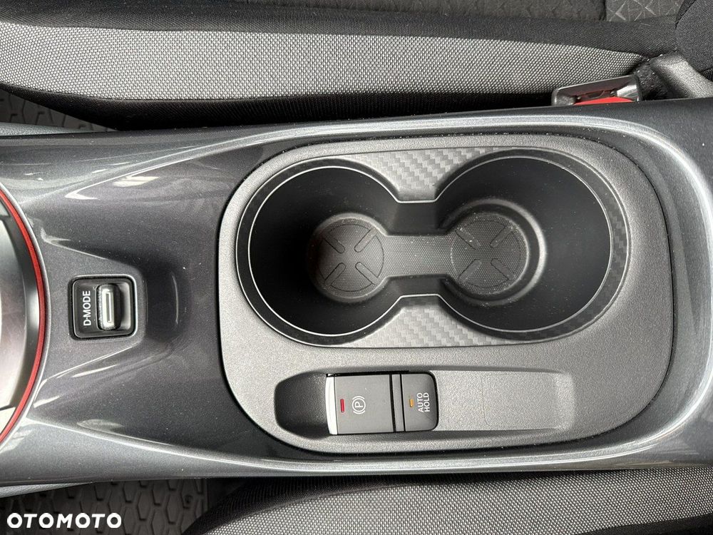 Nissan Juke 1.0 DIG-T N-Connecta DCT - 32