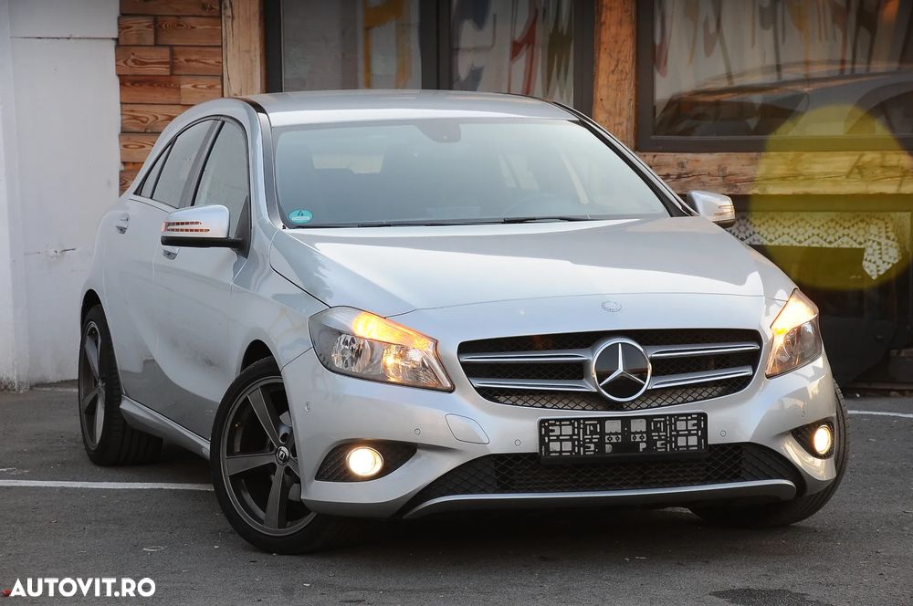 Mercedes-Benz A 180 AMG Line - 11