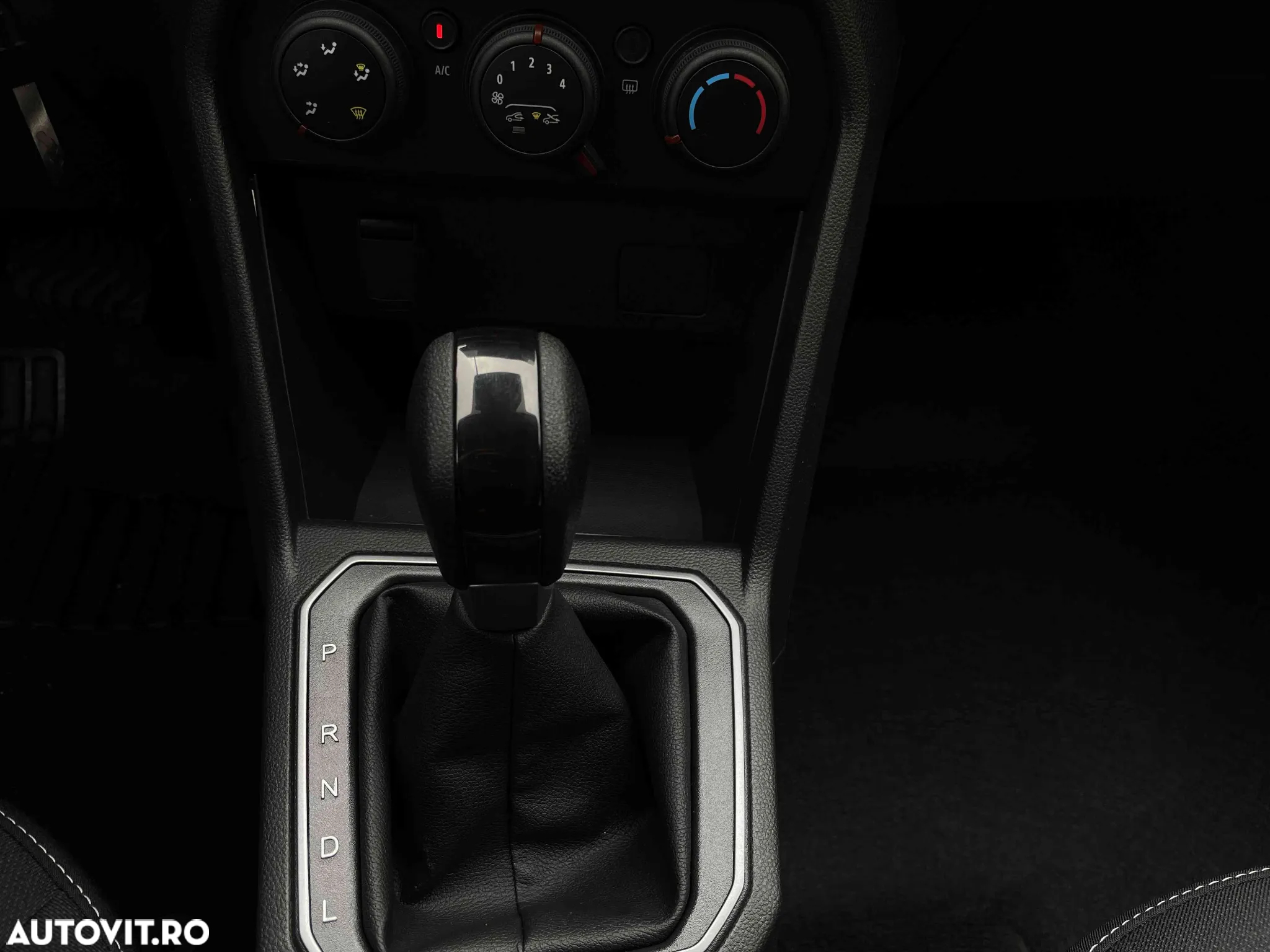 Dacia Logan - 12