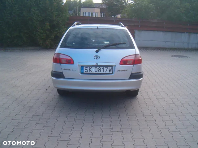Toyota Avensis 1.8 VVT-i Terra Plus - 4