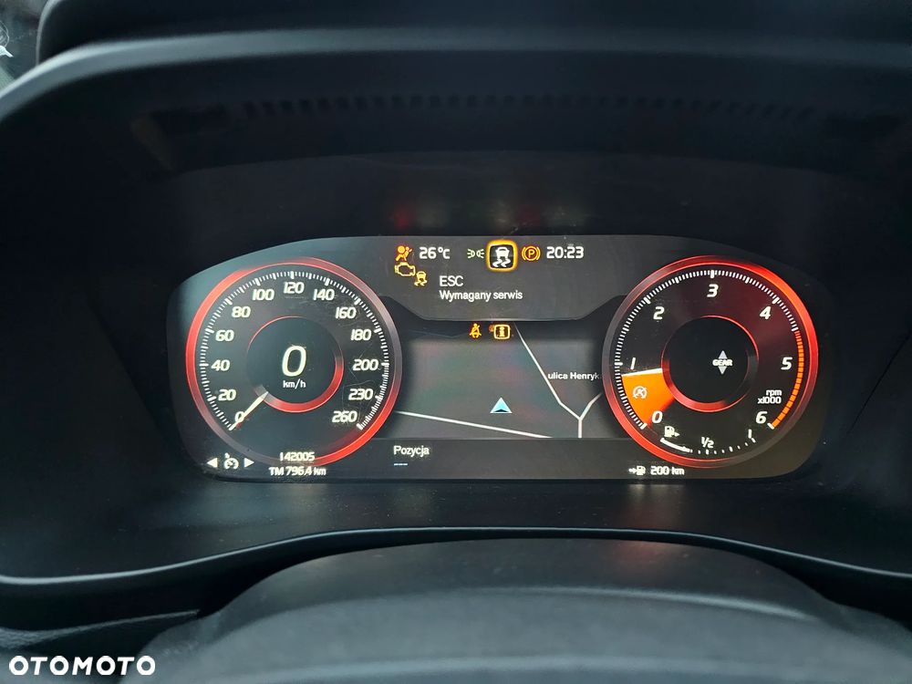 Volvo XC 40 - 24