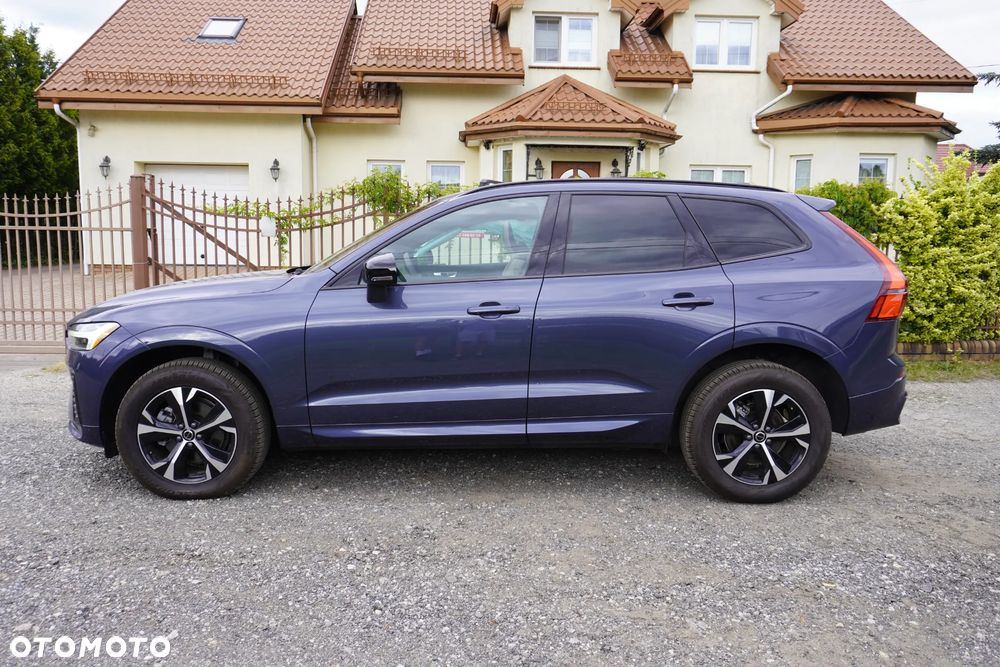 Volvo XC 60 B5 B AWD Plus Dark - 11