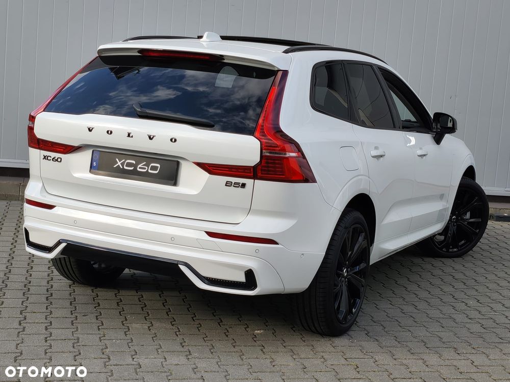 Volvo XC 60 B5 B AWD Ultimate Black Edition - 15
