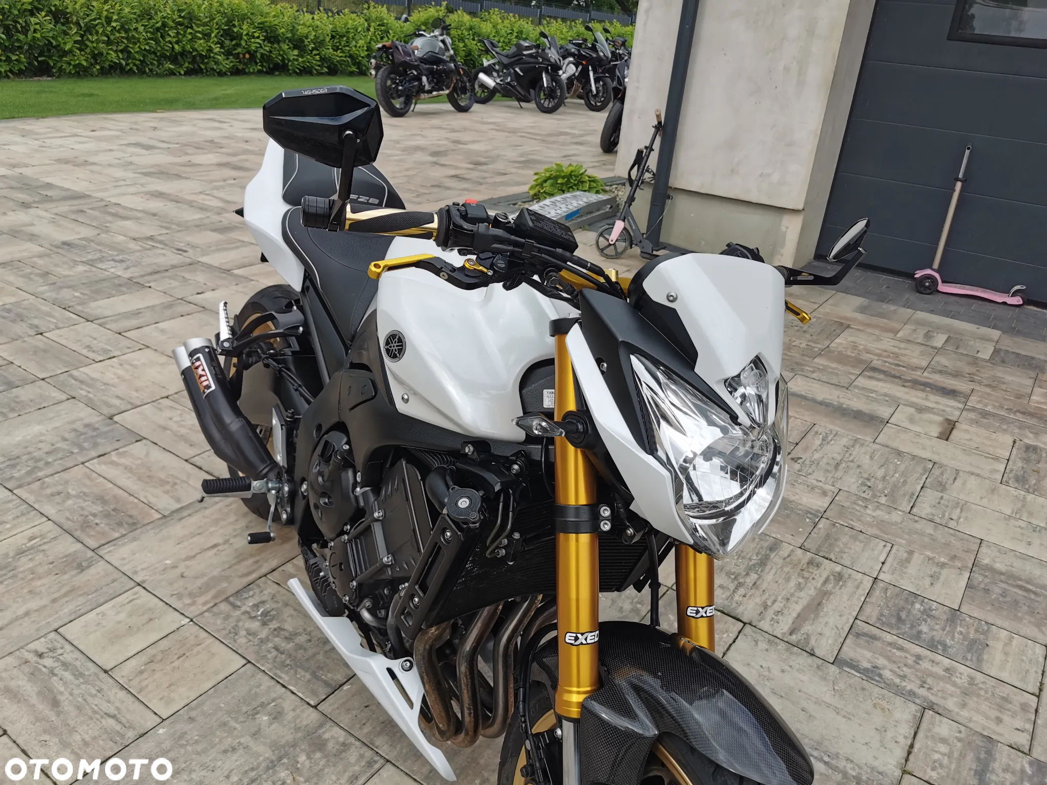 Yamaha FZ8 - 23