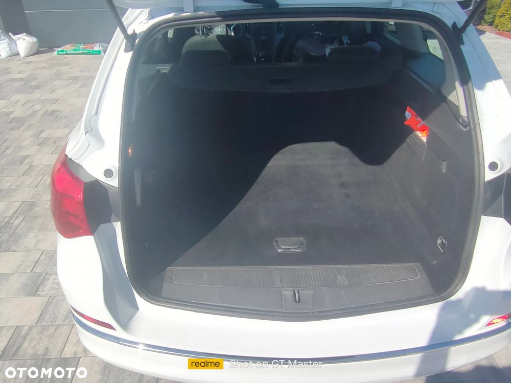 Opel Astra 1.6 Sport - 12