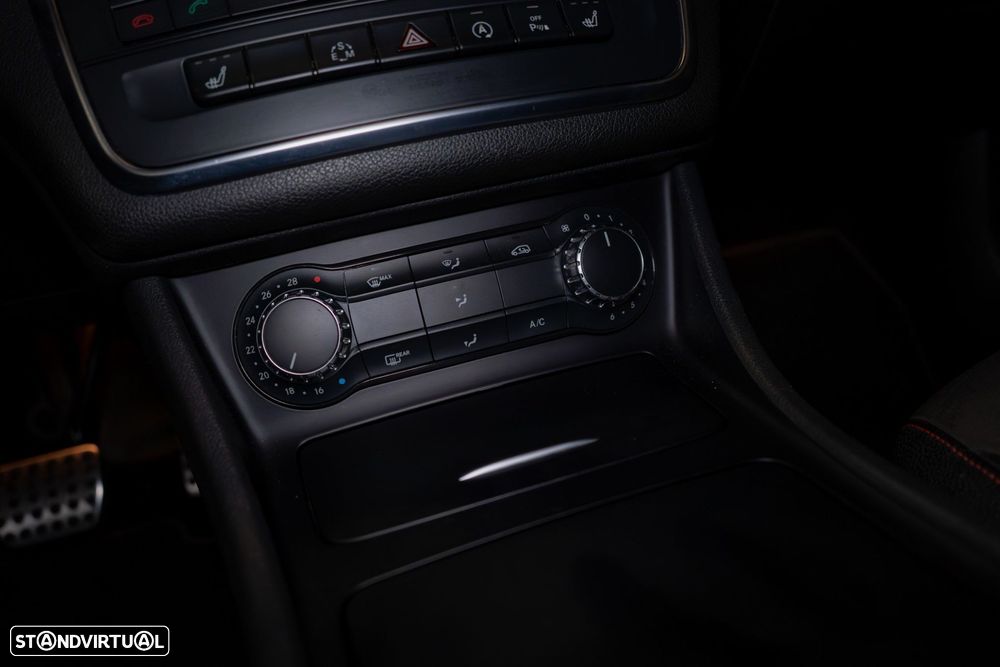 Mercedes-Benz CLA 220 d 7G-DCT AMG Line - 28