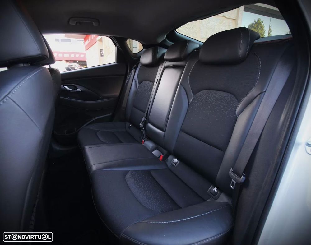 Hyundai i30 Fastback 1.0 T-GDI Style - 8