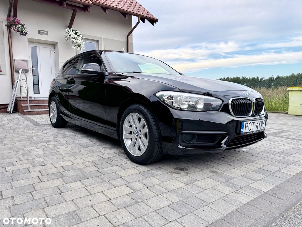 BMW Seria 1 116i - 24