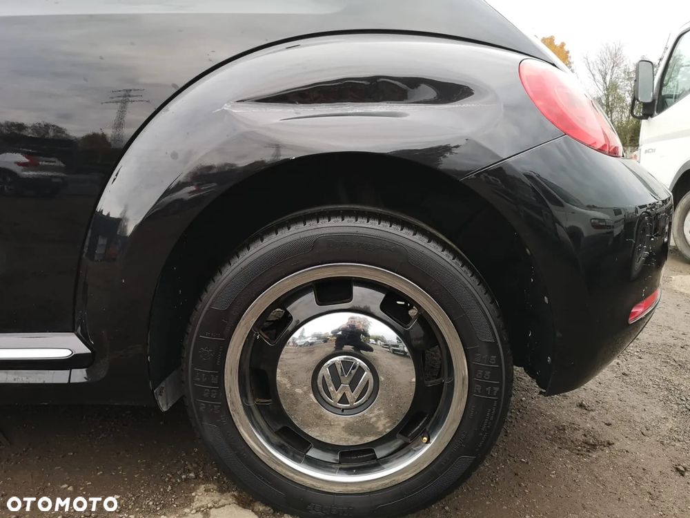 Volkswagen New Beetle - 24