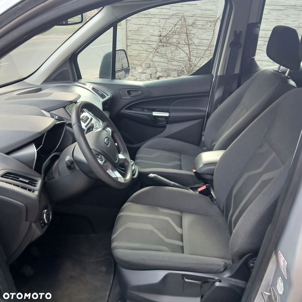 Ford Transit Connect - 12