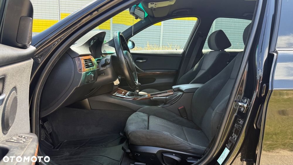 BMW Seria 3 320d - 18