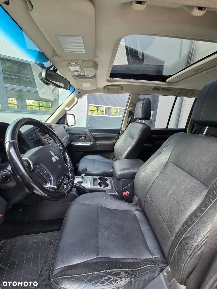 Mitsubishi Pajero 3.2 DID Instyle - 12