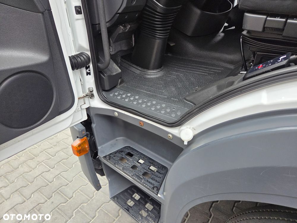Mercedes-Benz Atego 1218 - 40