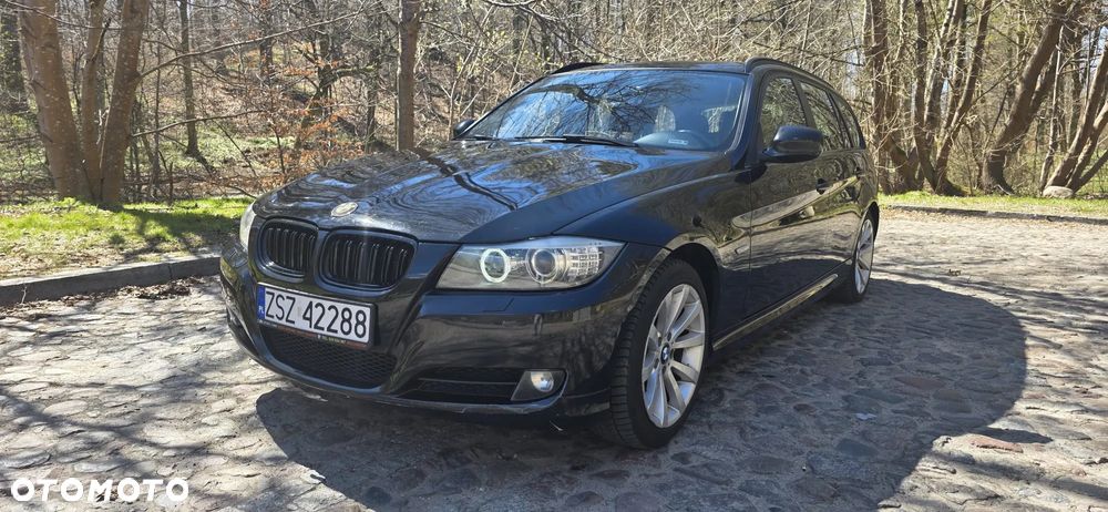BMW Seria 3 318i - 1