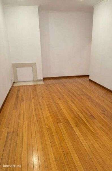 Arrenda-se T3 , com garagem - Grande imagem: 3/11