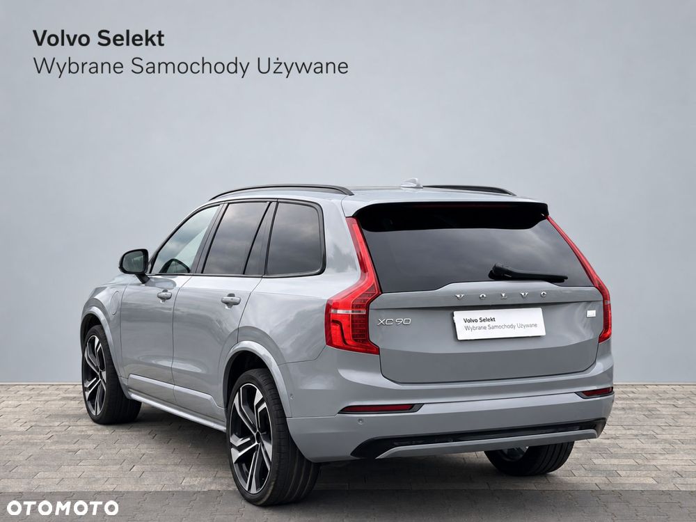 Volvo XC 90 - 9