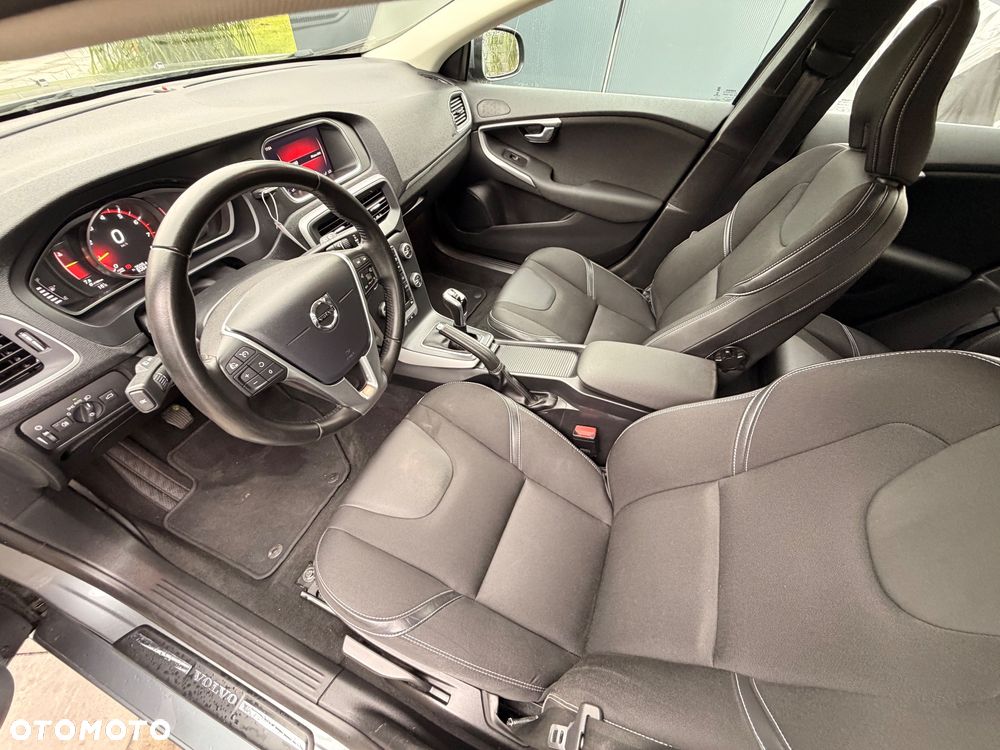 Volvo V40 - 17