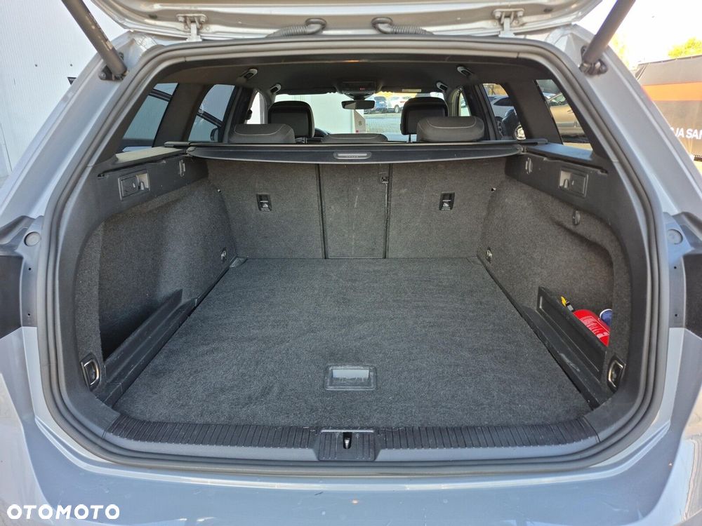 Volkswagen Passat Variant 1.5 TSI EVO Business DSG - 27