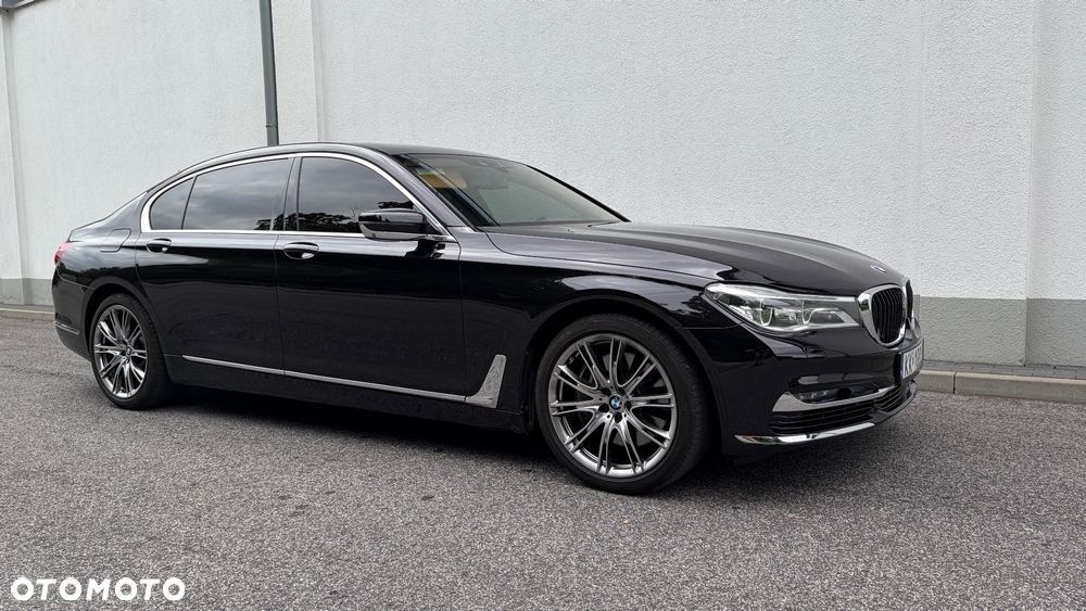 BMW Seria 7 750Li xDrive - 4