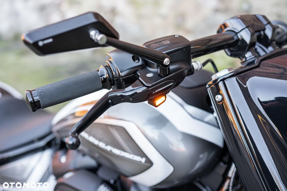 Harley-Davidson Softail Fat Boy - 38