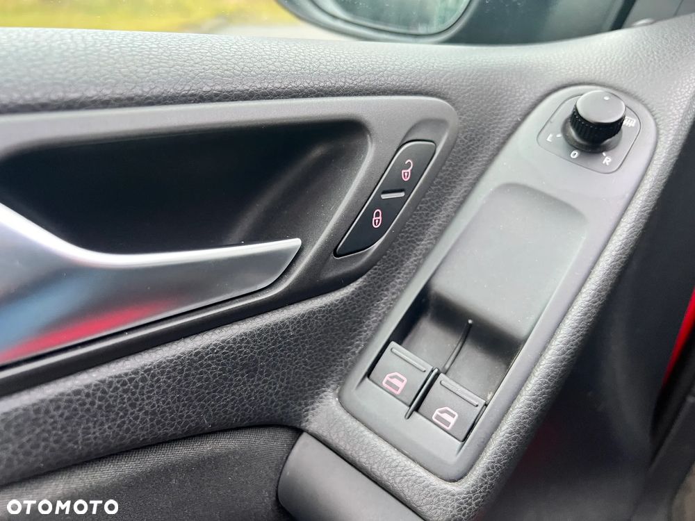 Volkswagen Golf - 15