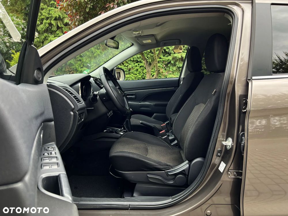 Mitsubishi ASX 1.6 Intense - 21