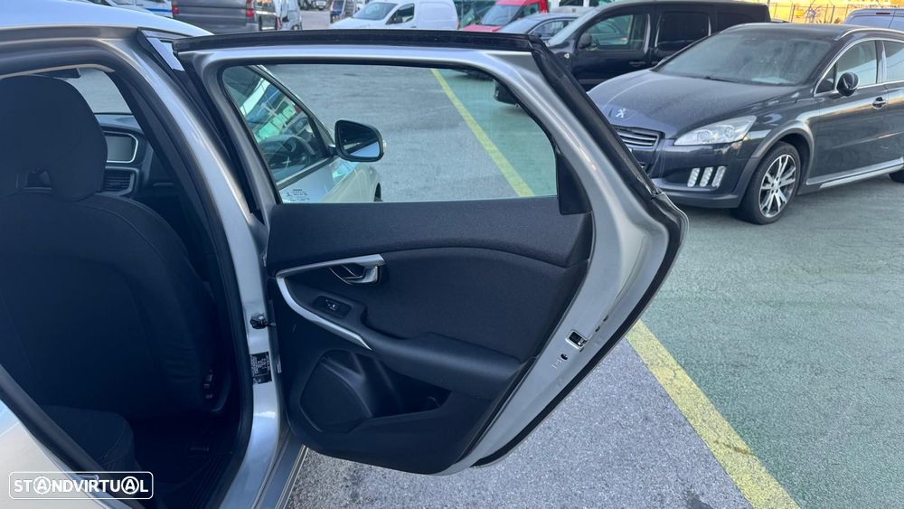 Volvo V40 2.0 D2 Kinetic Eco - 14