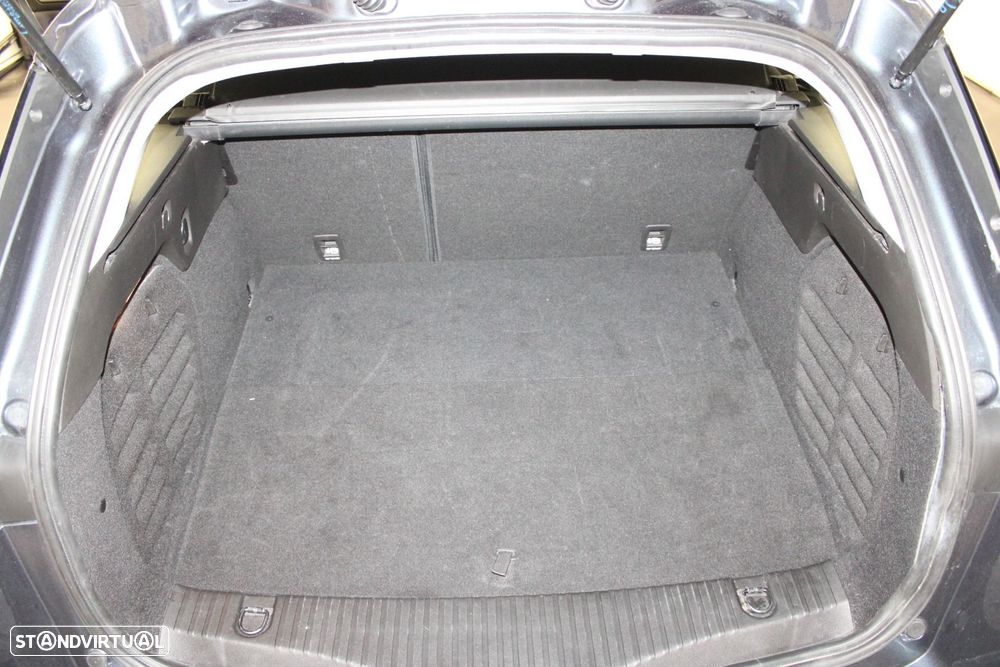 Renault Mégane Sport Tourer 1.6 E-Tech Plug-In Zen - 29