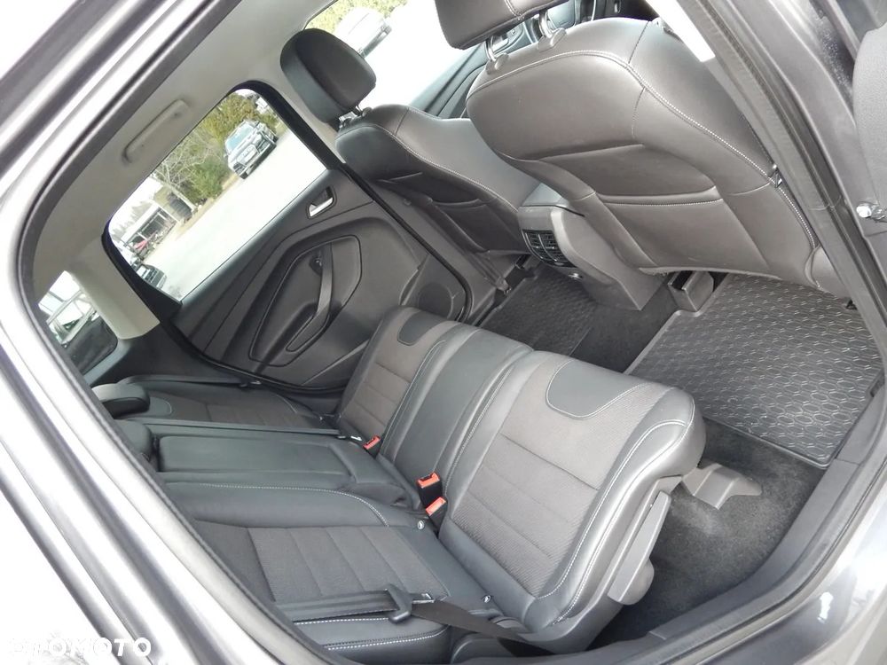 Ford Kuga 2.0 TDCi 4x4 Titanium - 13