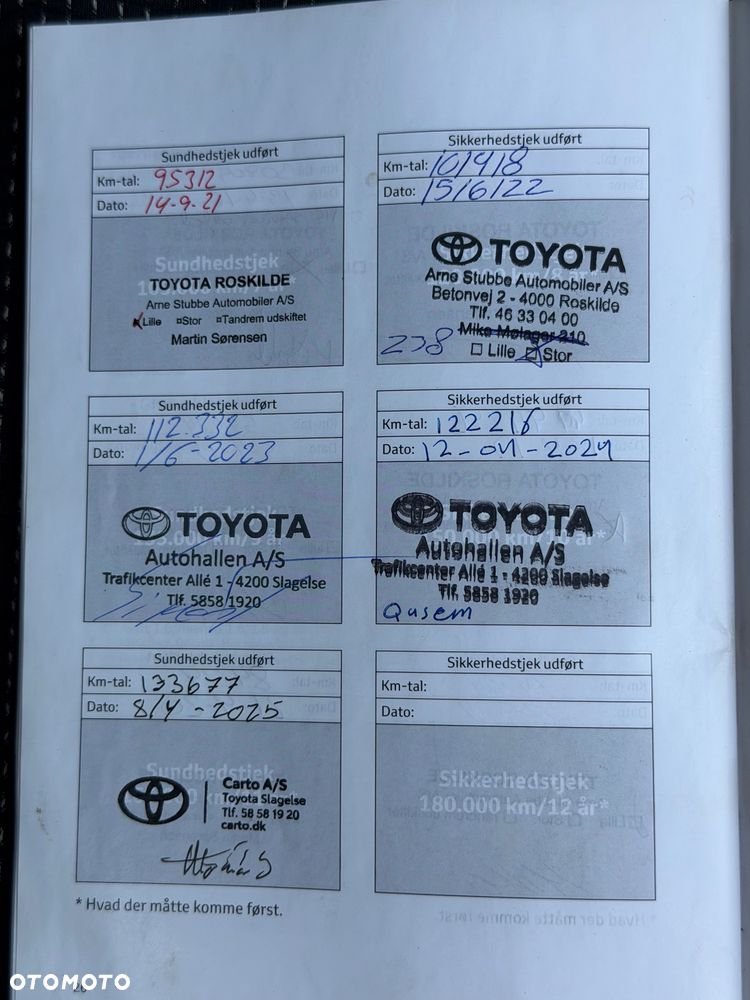 Toyota Auris 1.6 Premium + - 27