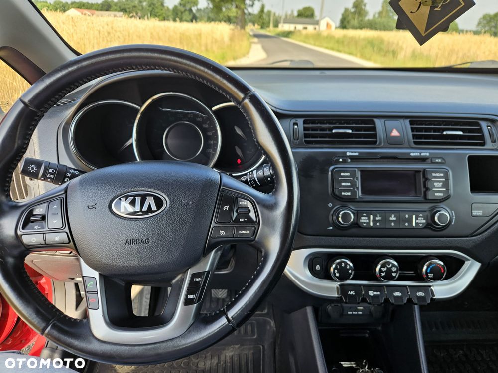 Kia Rio 1.2 M - 10