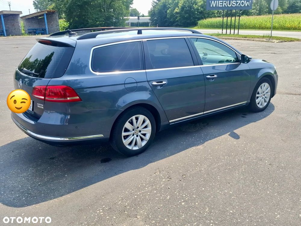 Volkswagen Passat 2.0 TDI DSG BlueMotion Technology Comfortline - 12