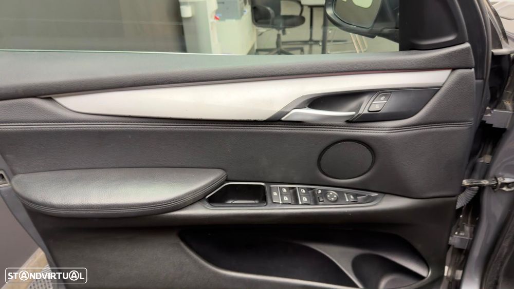 BMW X5 25 d sDrive Comfort 7L - 50